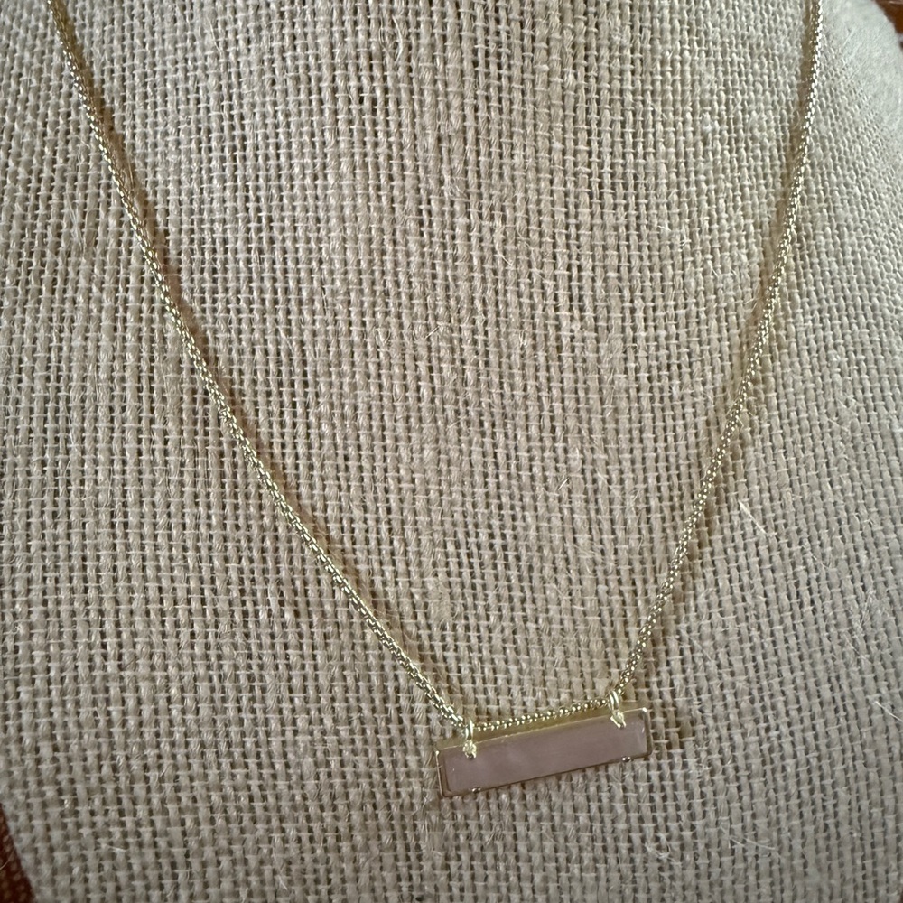 Kendra Scott Leanor Rose Quartz & Gold Necklace